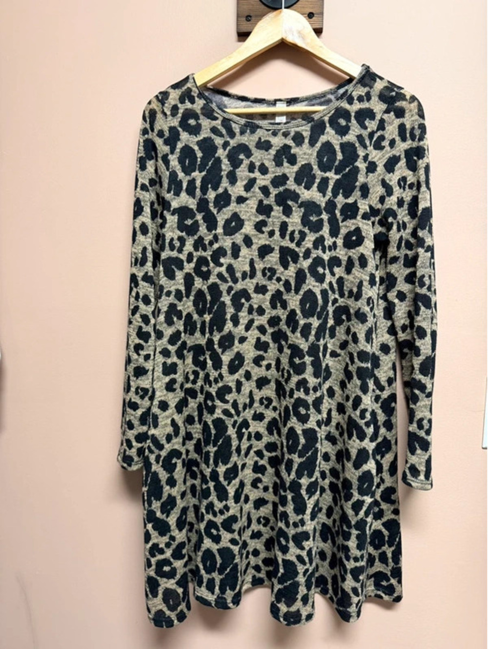 Leopard print long sleeve dress